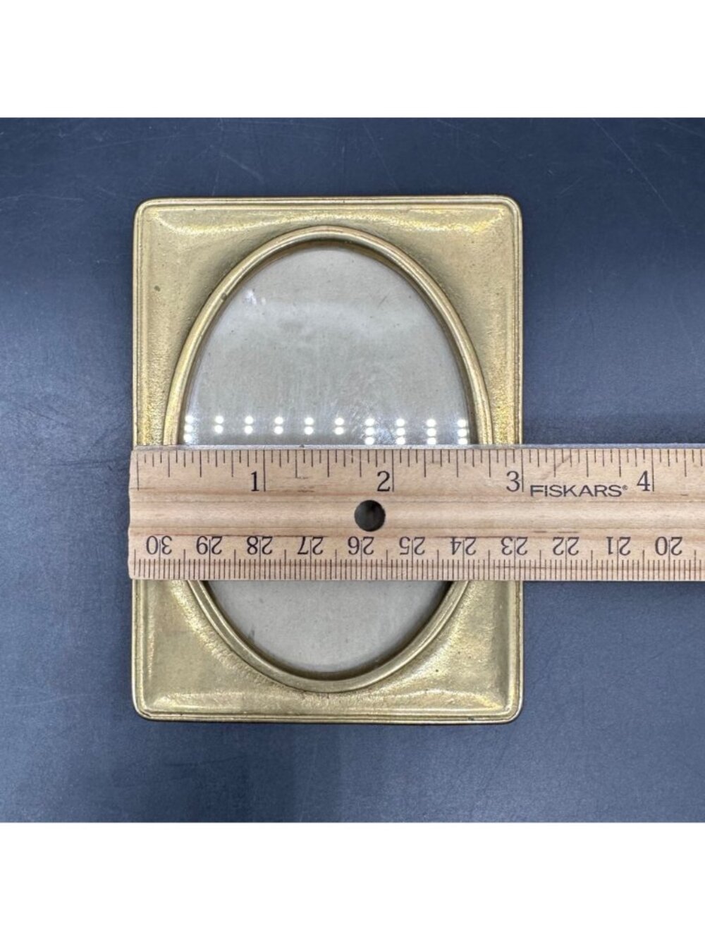 Vintage Brass Oval Photo Frame Gold Tone Metal Easel Back Picture Holder Table - Picture 9 of 9